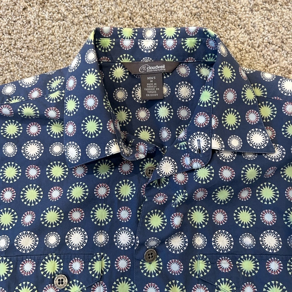 Cloudveil Jackson Hole short sleeve button down. Retro. Fishing hiking. Office - Picture 3 of 12